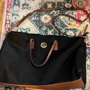 Tommy Hilfiger weekender bag